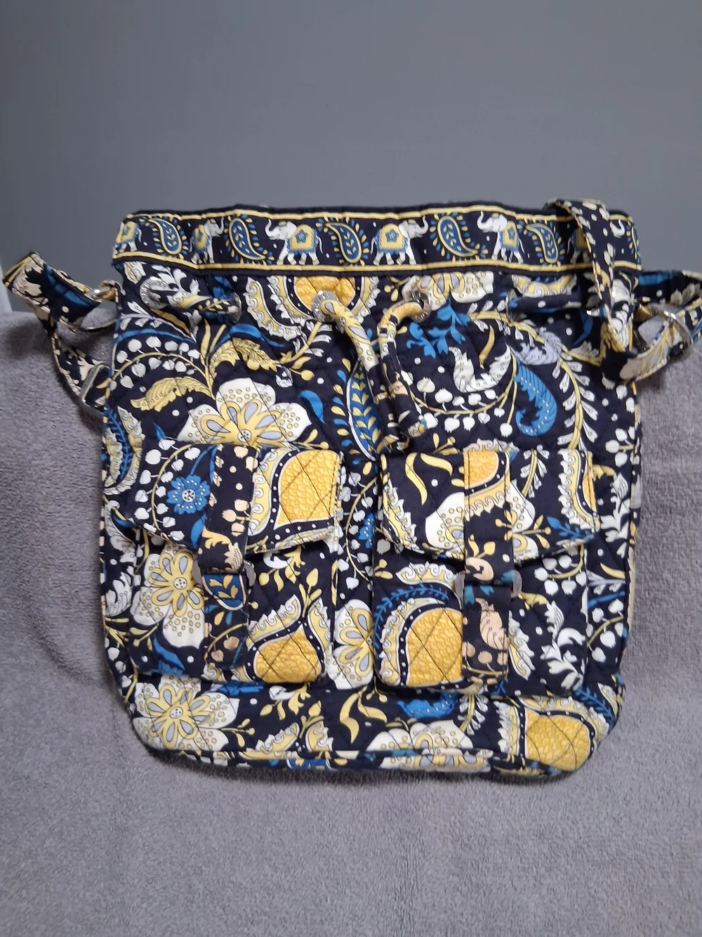 Vera Bradley Ellie Blue & Yellow Elephant Drawstring Crossbody Bag flap pockets - Picture 2 of 11